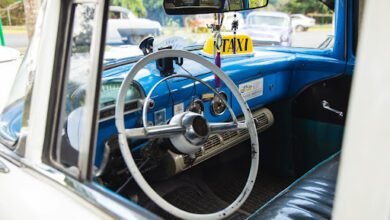 How Early Should You Book a Taxi Near Southampton Docks?