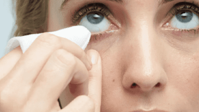 eyelid cleansing wipes UK