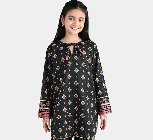 What Are the Newest Pakistani Girls Kurtis Styles?