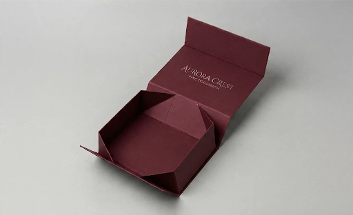 Closure Folding Boxes